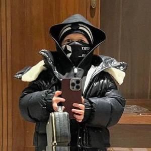 Meet your Posher, Cristopher